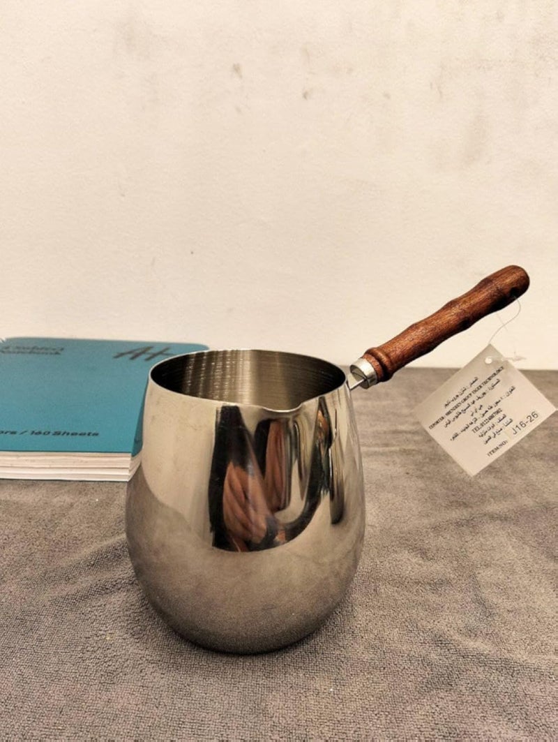 بريميم إبريق قهوة فاخر من الفولاذ المقاوم للصدأ بمقبض خشبي، إبريق أسطواني، سعة 450 مل، تصميم فضي أنيق، يُغسل يدويًا فقط.